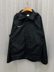 ナイキ オールブラック ウィンドブレーカー ジャケット