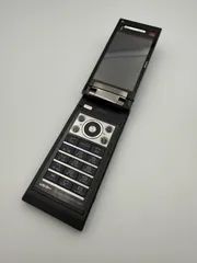 au Woooケータイ W63H  ガラケー 携帯電話 折りたたみ携帯 日立 サファイアブラックのサムネイル