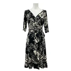 DIANE VON FURSTENBERG(DVF)(ダイアン・フォン・ファステンバーグ) ワンピース サイズ8 M レディース 白×黒 半袖/ひざ丈