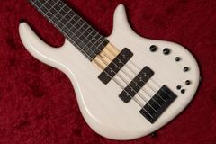 TUNE BASS MANIC TB 6弦ベース TUNE BASS MANIC TB 6弦ベース - メルカリ