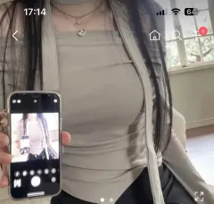 紐オフショルダーTシャツ エイブリー ムシンサ