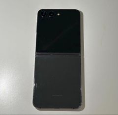 docomo】Galaxy Z Flip3本体 ブラック【ジャンク】 - メルカリ