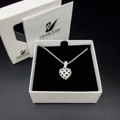 美品 SWAROVSKI スワロフスキー ネックレス ペンダント クリスタル ラインストーン ハート 編み込み シルバーカラー 箱付き 上品 可愛い フェミニン きらきら ギフト プレゼント 贈り物 普段使い