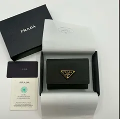 PRADA プラダ トライアングル ロゴ コンパクト 財布