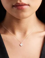 アクセサライズ レディース アクセサリー ネックレス・チョーカー・ペンダントトップ レース Accessorize clover pendant necklace in 925 sterling SIのサムネイル