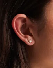 アクセサライズ レディース アクセサリー ピアス・イヤリング Accessorize Z clover stud earrings in 14k gold plate GOLD ゴールドのサムネイル