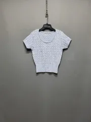 ケーブルニット