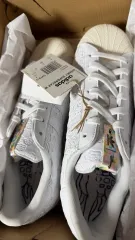 アディダス ディズニー SUPERSTAR 265