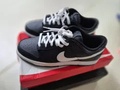 ナイキ ダンク ロー ブラック/ホワイト スニーカー