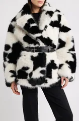 エーエフアールエム レディース アウター ジャケット・ブルゾン プリント AFRM Livingstone Cow Print Faux Fur Jacket Cattle Print Fur