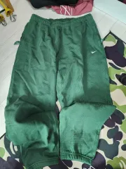 ナイキ ソロスウッシュ パンツ L グリーン