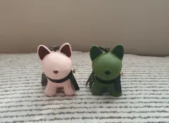 犬 キーホルダー ピンク/グリーン 2種 セット
