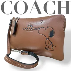 ☆★COACH　コーチ★ スヌーピーコラボ　リストレットポーチ　チャーム　スヌーピー   カード収納　チャーム　ブラウン★♯2343