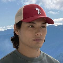 人気のクジラモデル‼️ パタゴニア トラッカーハット 赤クジラ