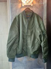カーキ色 MA-1 ブルゾン ジャケット