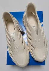 アディダス アディフォーム SUPERNOVA 白 285サイズ 新品