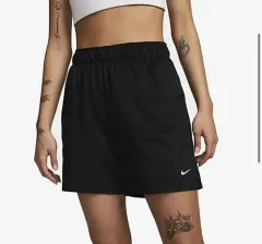 ナイキ ドライフィット 5インチ ショーツ