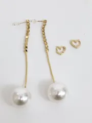 ピアス（両耳用） ホワイト