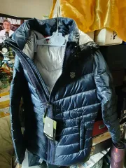 90サイズ 今着るのにとても良いダウン 薄いファー 未使用 タグもあり