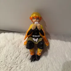 鬼滅の刃 我妻 善逸 フィギュア(送料込み)