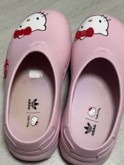 アディダス ハローキティ アディフォーム 255