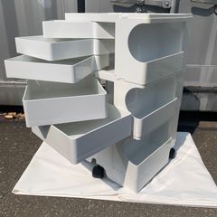 正規品】ボビーワゴン3段x3トレイ ホワイト ジョエ・コロンボ - メルカリ