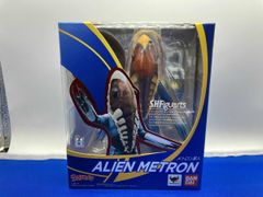 ウルトラセブン メトロン星人 パーカー モノクロ Ver. XL - メルカリ