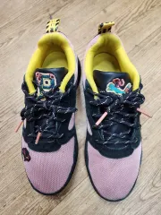 プーマ スニーカー ピンク / ブラック コラボ