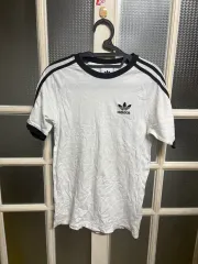 アディダス 白 3本線 半袖 Tシャツ