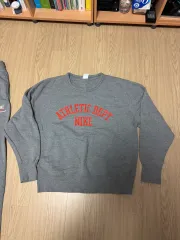 ナイキ アスレチック レタリング スウェット