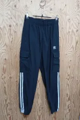 アディダス オリジナルス カーゴパンツ