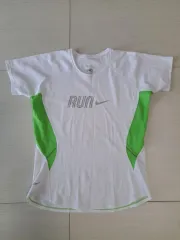 ナイキ RUN ドライフィット 半袖 Tシャツ 白/緑