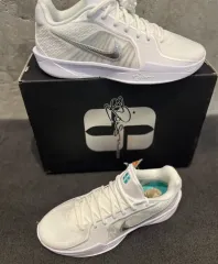 ナイキ サブリナ2 EP 白 240