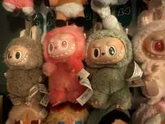 Labubu キーホルダー