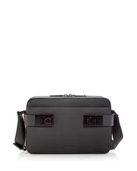 フェラガモ メンズ バッグ ショルダーバッグ レザー Ferragamo Mens Gancini Leather Crossbody Neroのサムネイル
