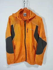 コロンビア チタン オレンジ ウィンドブレーカー