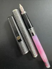 ジバンシー　万年筆のサムネイル