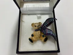 Burberry くまのブローチ　ベア【管理番号4114】