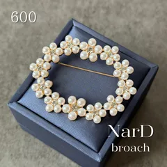 華やかなフラワーリースブローチ パール エレガント 上品 フォーマル コサージュ 新品 大人 お呼ばれ パーティー 結婚式 披露宴 セレモニー 発表会 入学式 卒業式 入園式 卒園式 オケージョン 謝恩会 かわいい オーバル サークル リース 花 フラワー