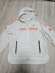 le coq sportif ART RIDING 防風 フード ジャケット (白) 4万で出品