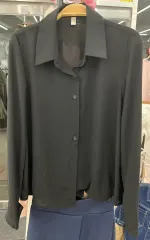 ブラックシャツ 基本ブラウス