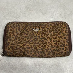 BOTTEGA VENETA ボッテガヴェネタ レオパード ヒョウ柄 アニマル柄 ラウンドファスナー 長財布 ロングウォレット 財布 ウォレット ジップアラウンド 小銭入れ カードケース 札入れ レディース 人気 定番 ブランド 高級 希少