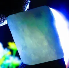 市場価格38万円！希少 ★超綺麗見惚れるほど美しい！！！純天然糸魚川翡翠超巨大原石15ｇ★tk4223