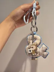 Labubu（ラブブ）心にイニシャルキーホルダー 2種