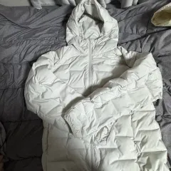 UNIQLO ユニクロ U パーカ オフホワイト M