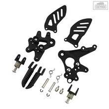 オートバイ用フロントドライバーフットペグ/フットレストブラケット スズキ GSXR1000 2005-2008