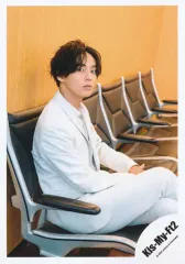 【中古】生写真(ジャニーズ) Kis-My-Ft2/藤ケ谷太輔/膝上・座り/「Kis-My-Ftに逢える de Show 2022」グッズオフショット/公式生写真