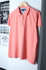 W(XL) Tommy Hilfiger トミーヒルフィガー 半袖 KARA（カラ） Tシャツ スモールロゴ ピンク いちごミルク-17E64