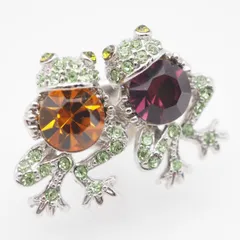 S795 ピンブローチ 2匹のカエル カラーストーン風 ラインストーン デザイン シルバーカラー ラペルピン コスチュームジュエリー