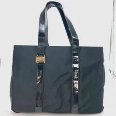 フェラガモ トートバッグ 黒 A4 ヴァラ ビジネス 旅行フォーマル GC99